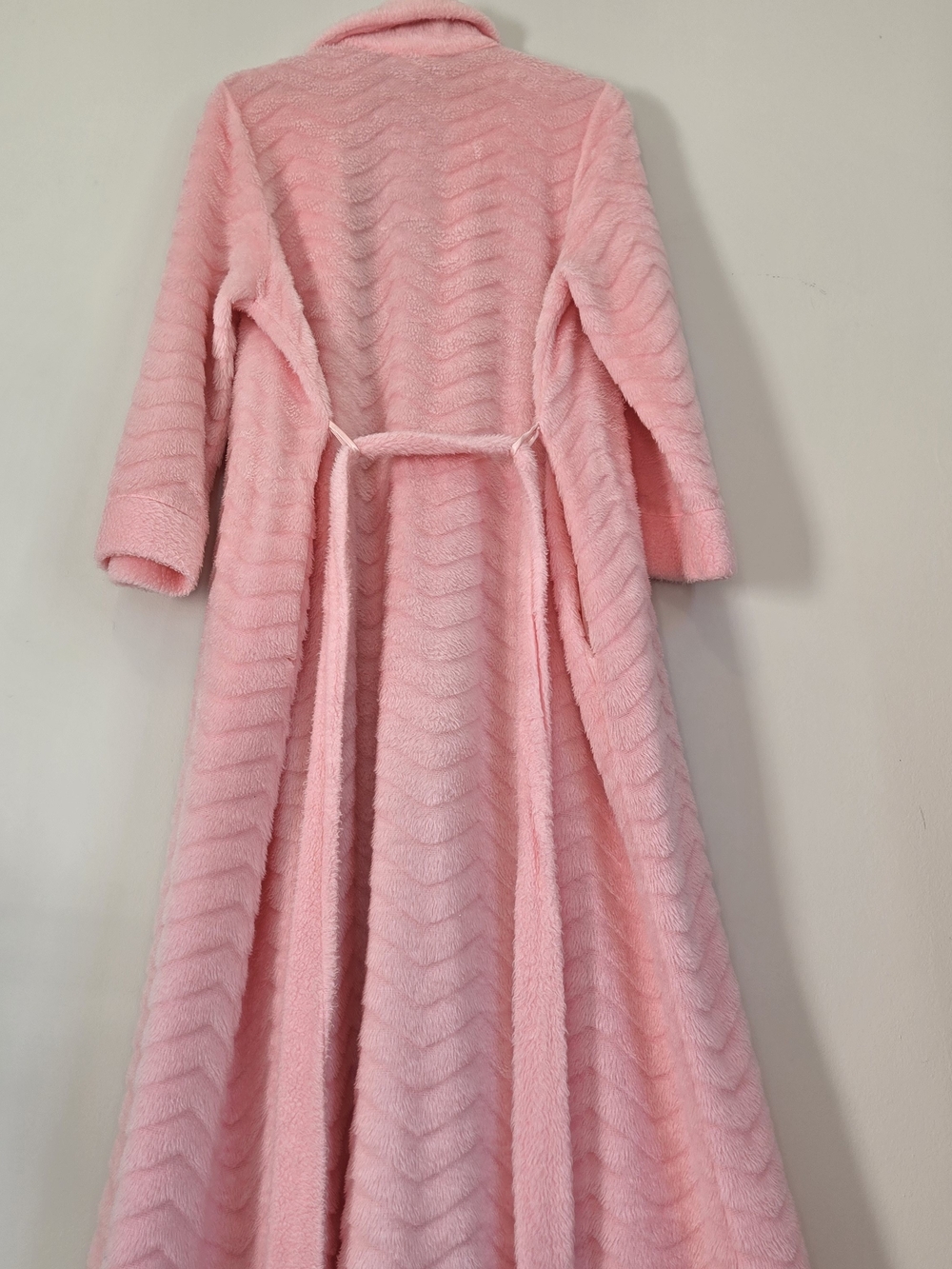 70s Vintage Chevrok Pink Plush Robe With Tie Romantic Honeymoon Starlet